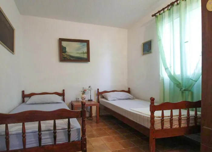 Two Bedroom Amazing In Μίλνα