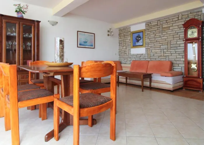 Two Bedroom Amazing In Διαμέρισμα