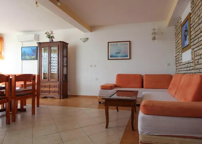 Two Bedroom Amazing In Μίλνα