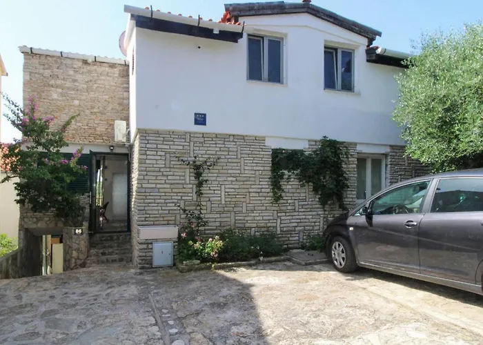 Two Bedroom Amazing In Μίλνα